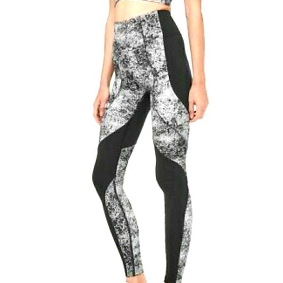 Lululemon Sweat & Repeat Leggings 4 - Picture 2 of 7